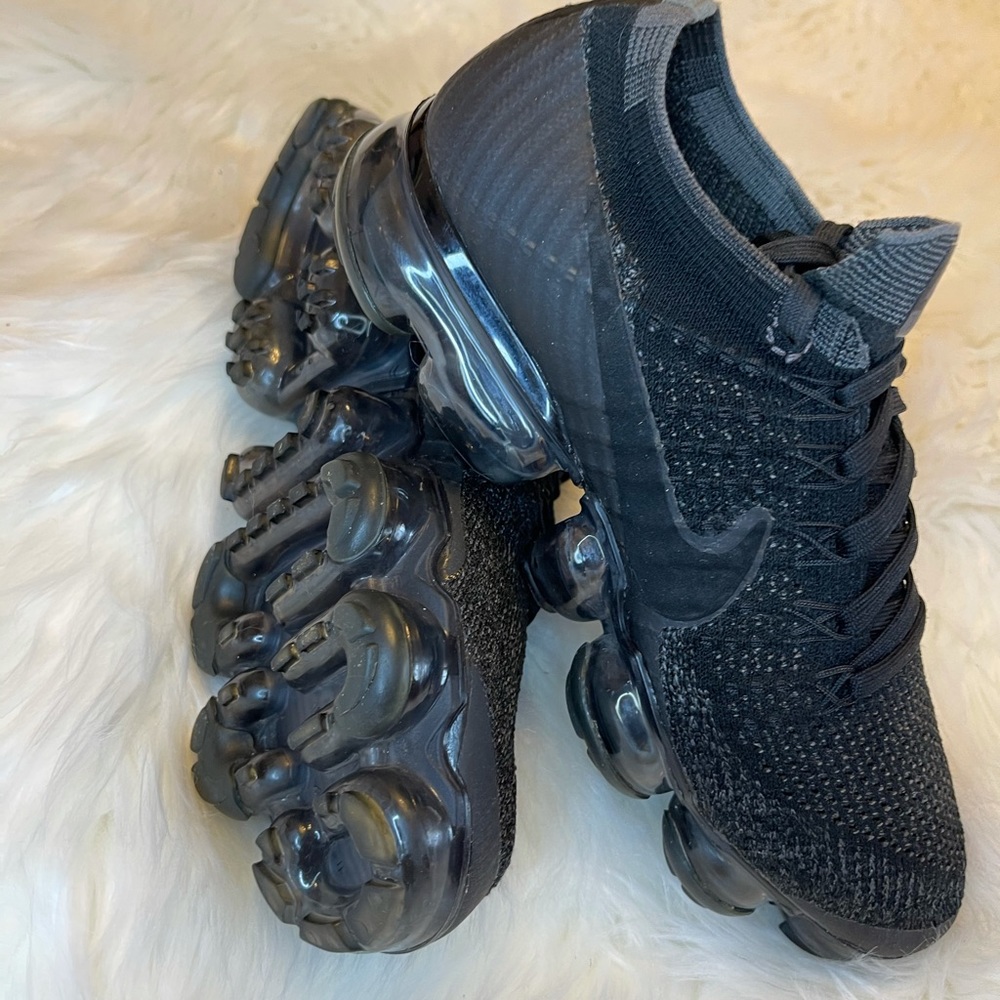 Nike Air VaporMax FlyKnit Black Women’s Sneakers👟